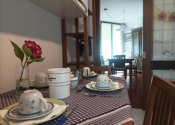 House 15m - Free Park Daire *