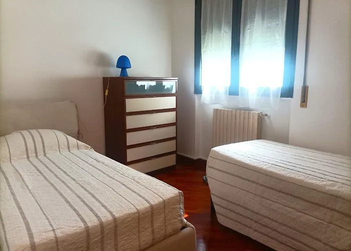 House 15m - Free Park Daire *